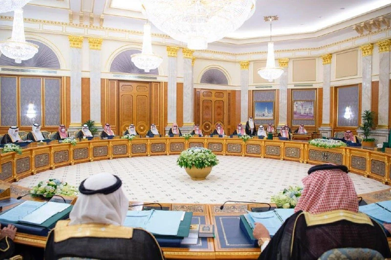 سيدي خادم الحرمين الشريفين يرأس جلسة مجلس الوزراء في قصر السلام بجدة - صورة 6