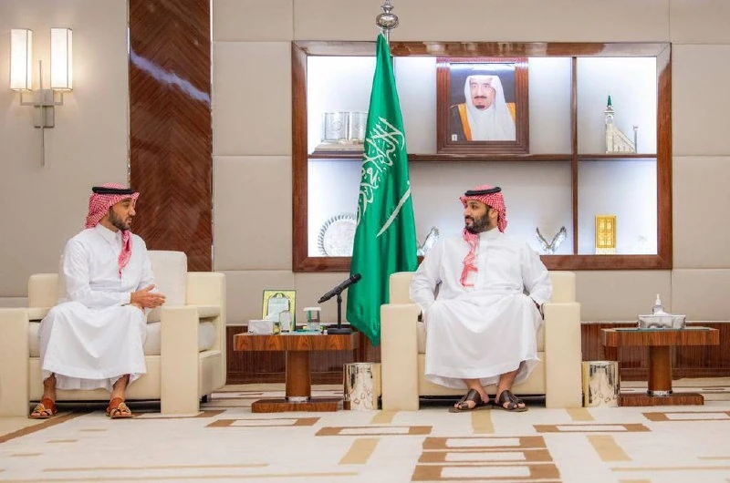 سمو سيدي ولي العهد يستقبل لاعبي المنتخب السعودي المشاركين في كأس العالم - صورة 6