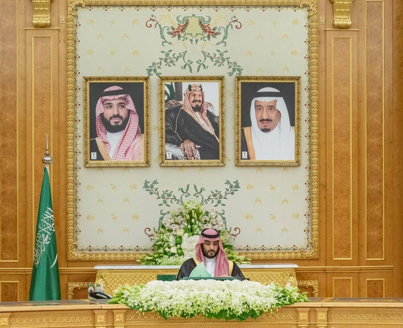 سمو سيدي ولي العهد يرأس جلسة مجلس الوزراء في قصر اليمامة بالرياض - صورة 3