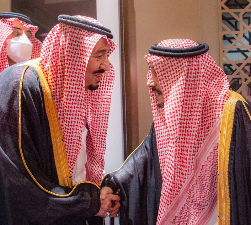 سيدي خادم الحرمين الشريفين يصل إلى الرياض قادماً من جدة - صورة 5