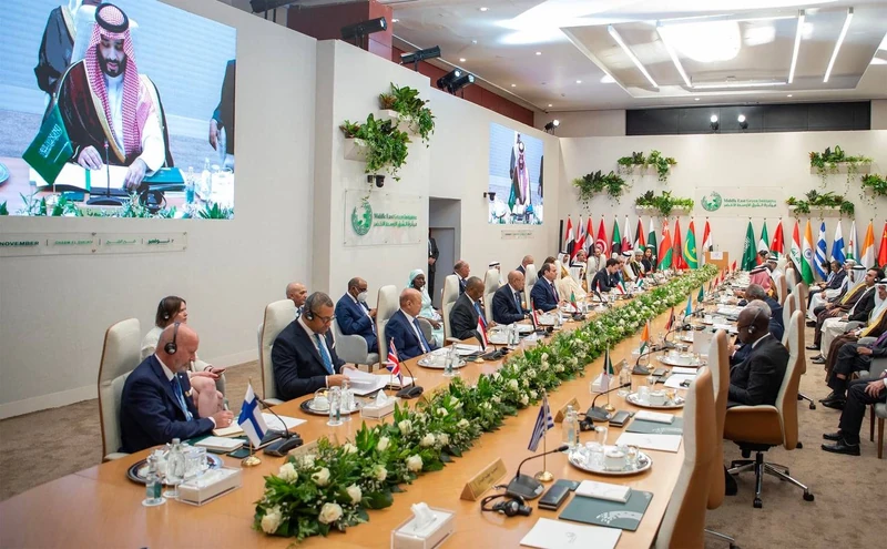 انطلاق النسخة الثانية من قمة مبادرة الشرق الأوسط الأخضر 2022 برئاسة مشتركة بين سمو سيدي ولي العهد وفخامة الرئيس المصري. - صورة 7