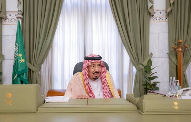 سيدي خادم الحرمين الشريفين يزور منطقة قصر الحكم في مدينة الرياض - صورة 4
