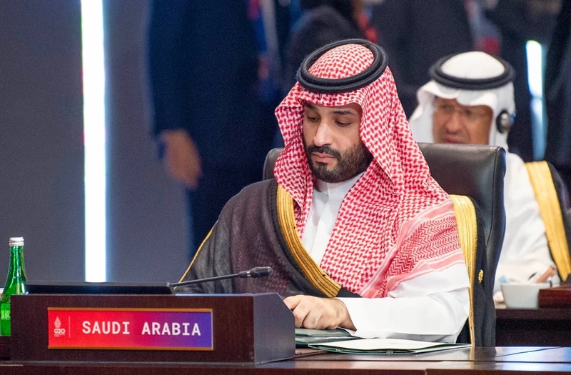 سمو سيدي ولي العهد يصل قمة مجموعة العشرين وفخامة رئيس إندونيسيا في استقباله - صورة 7