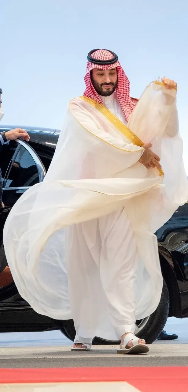 سمو سيدي ولي العهد يصل قمة منتدى التعاون الاقتصادي (APEC) في تايلند - صورة 9