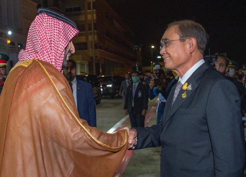سمو سيدي ولي العهد يلتقي رئيس وزراء تايلند ويعقدان مباحثات رسمية - صورة 3