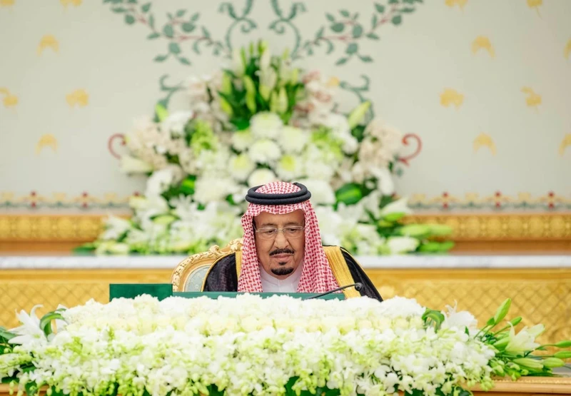 سيدي خادم الحرمين الشريفين يرأس جلسة مجلس الوزراء بالرياض - صورة 2