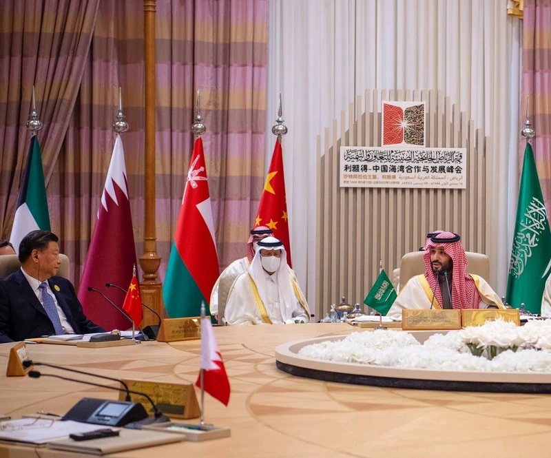 سمو سيدي ولي العهد يرأس "قمة الرياض العربية الصينية" نيابة عن سيدي خادم الحرمين الشريفين - صورة 10