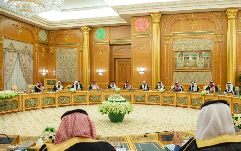 سمو سيدي ولي العهد يرأس جلسة مجلس الوزراء في قصر اليمامة بالرياض - صورة 3
