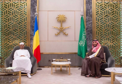 سمو سيدي ولي العهد يلتقي رئيس المجلس العسكري الانتقالي في تشاد