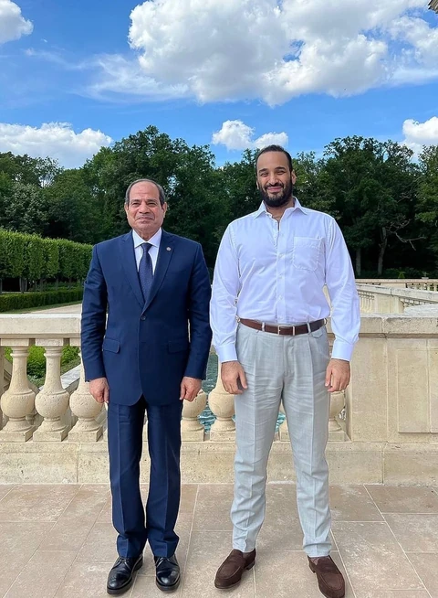 سمو سيدي ولي العهد يلتقي فخامة الرئيس المصري في فرنسا