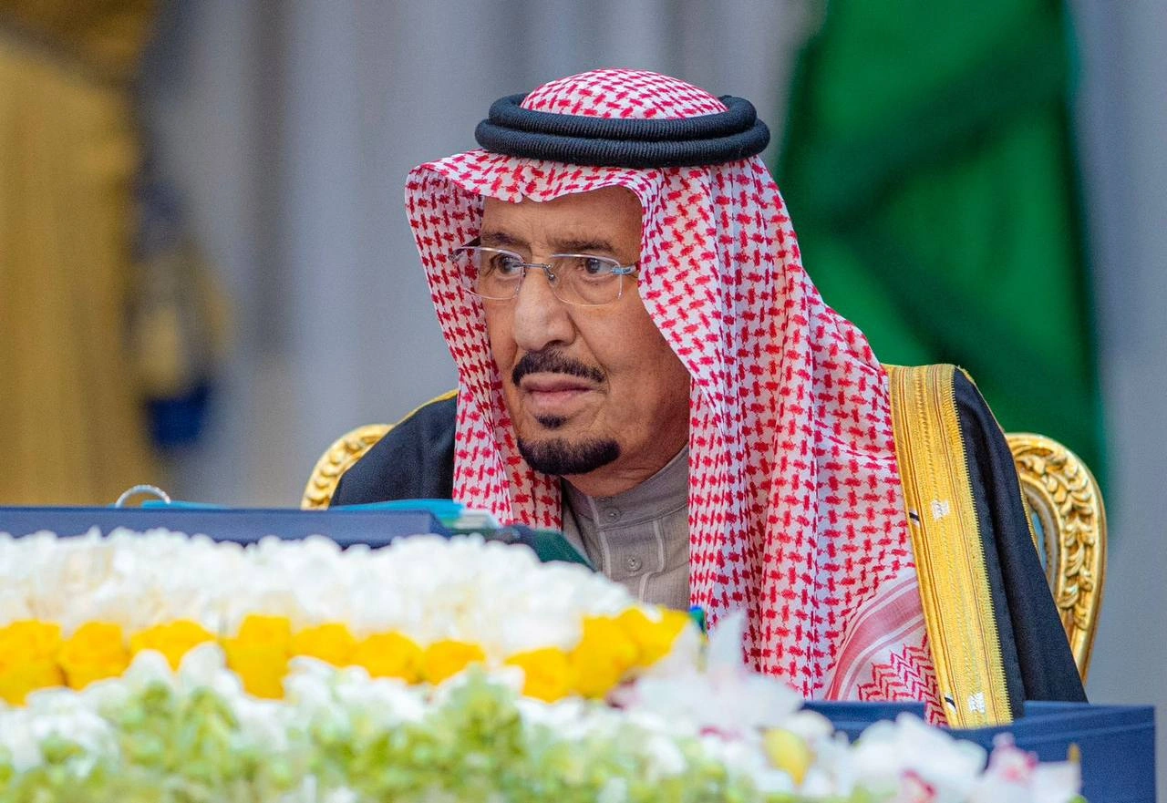 سيدي خادم الحرمين الشريفين يرأس جلسة مجلس الوزراء - صورة 1