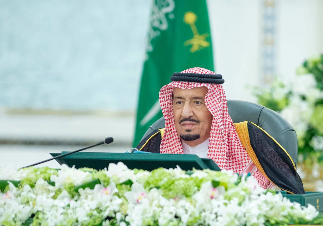 سيدي خادم الحرمين الشريفين يرأس جلسة مجلس الوزراء - صورة 1
