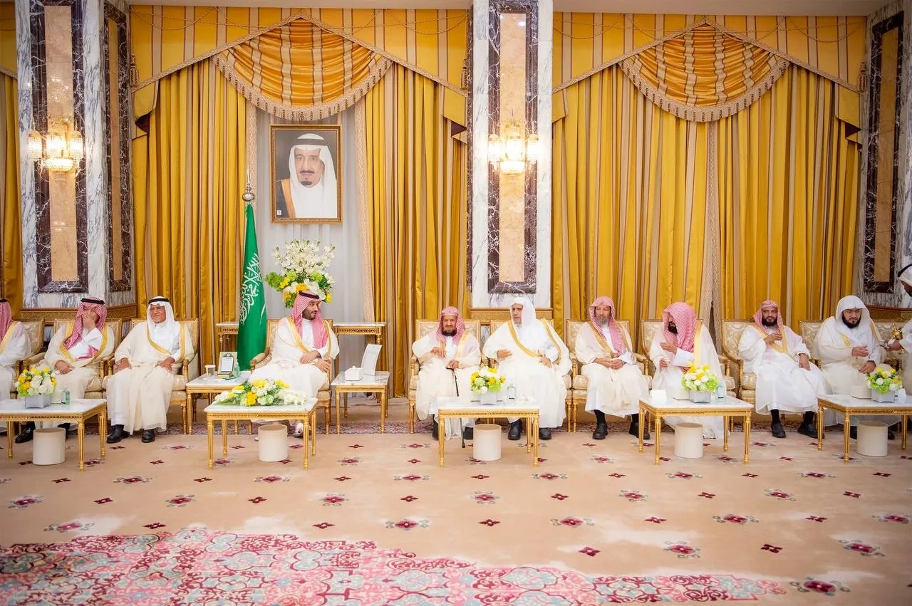 سمو سيدي ولي العهد يستقبل المهنئين بعيد الفطر السعيد. - صورة 1