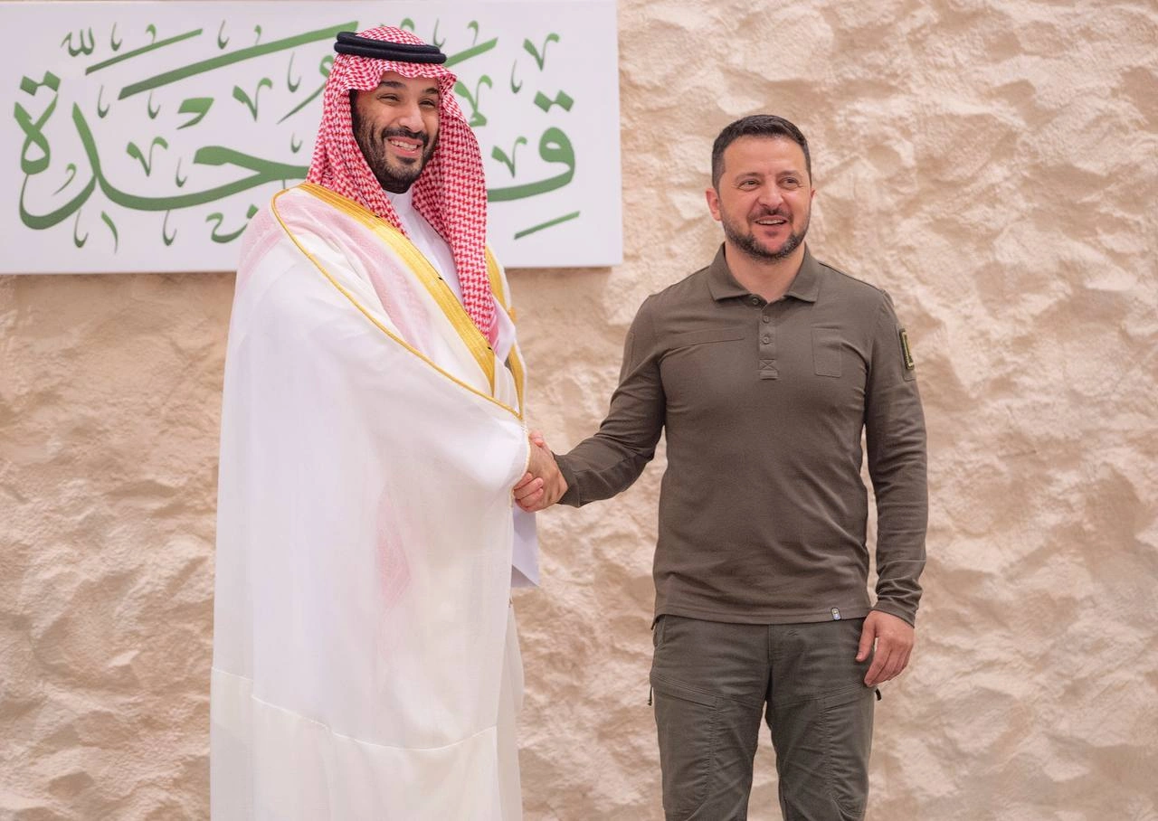 سمو سيدي ولي العهد يستقبل قادة ورؤساء وفود قمة جامعة الدول العربية بجدة - صورة 1