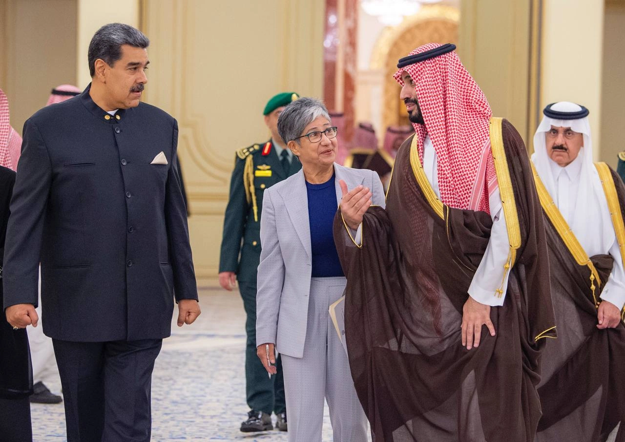 سمو سيدي ولي العهد يلتقي في جدة رئيس جمهورية فنزويلا - صورة 1