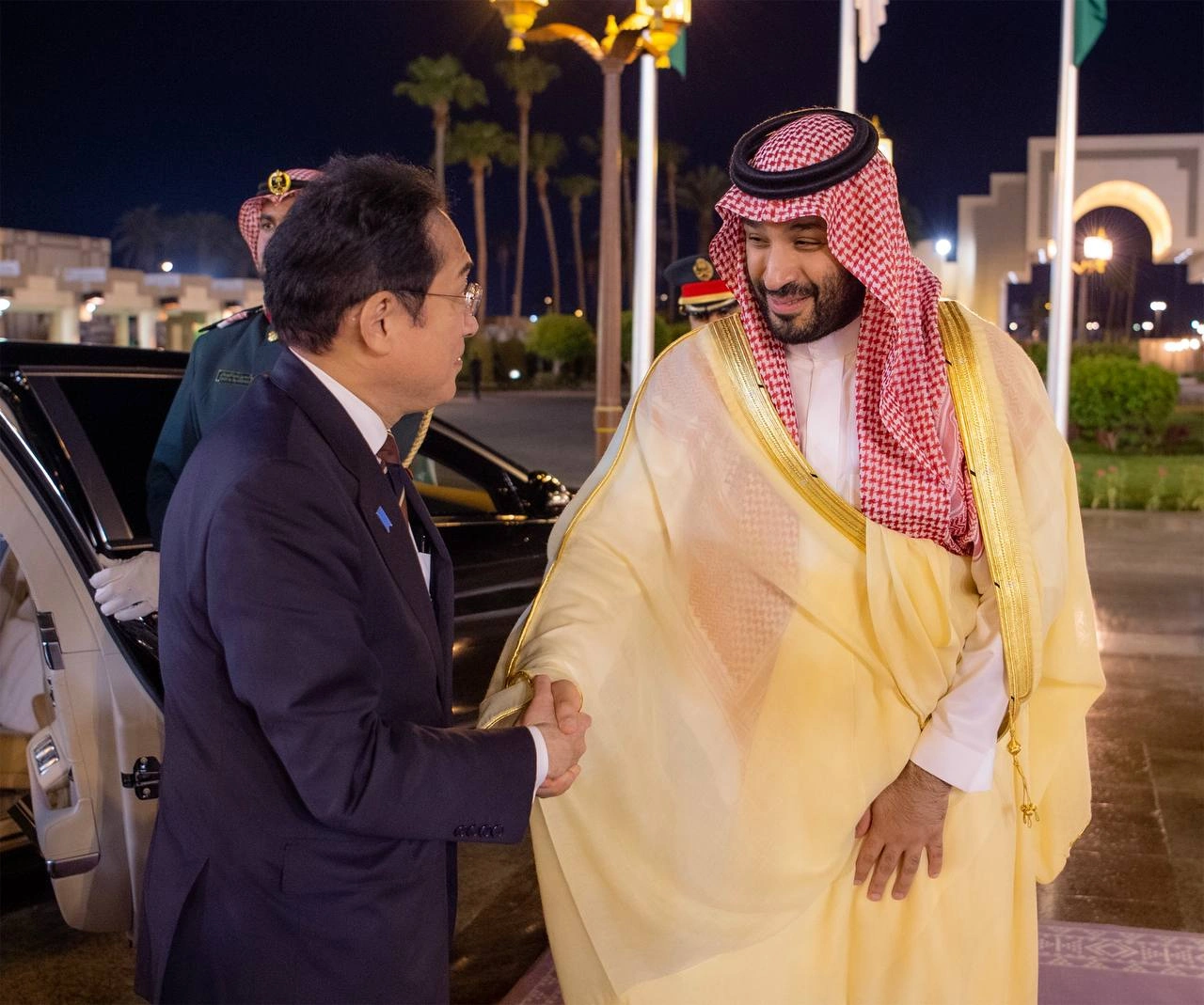 سمو سيدي ولي العهد يستقبل دولة رئيس وزراء اليابان في قصر السلام بجدة - صورة 1