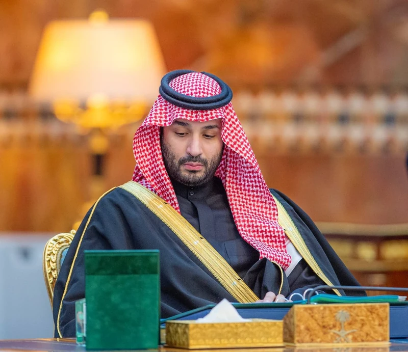 سيدي خادم الحرمين الشريفين يرأس جلسة مجلس الوزراء - صورة 7