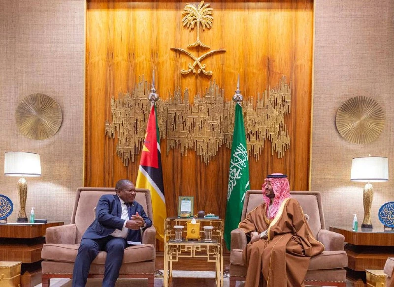 سمو سيدي ولي العهد يستقبل فخامة رئيس جمهورية موزمبيق - صورة 2