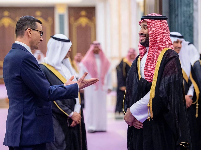 سمو سيدي ولي العهد يستقبل دولة رئيس الوزراء البولندي - صورة 2
