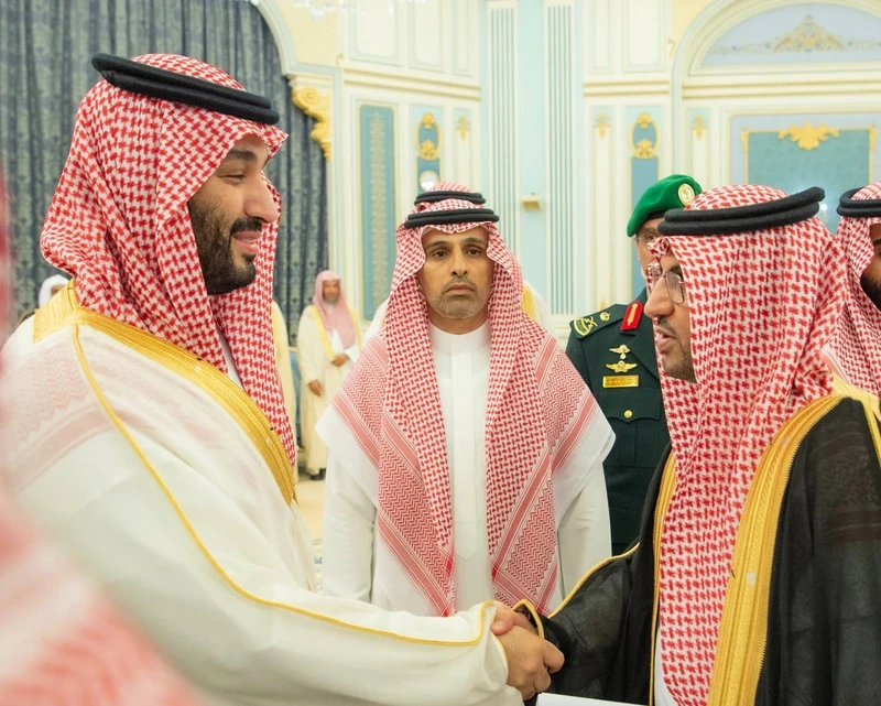 سمو سيدي ولي العهد يستقبل المهنئين بشهر رمضان المبارك - صورة 15