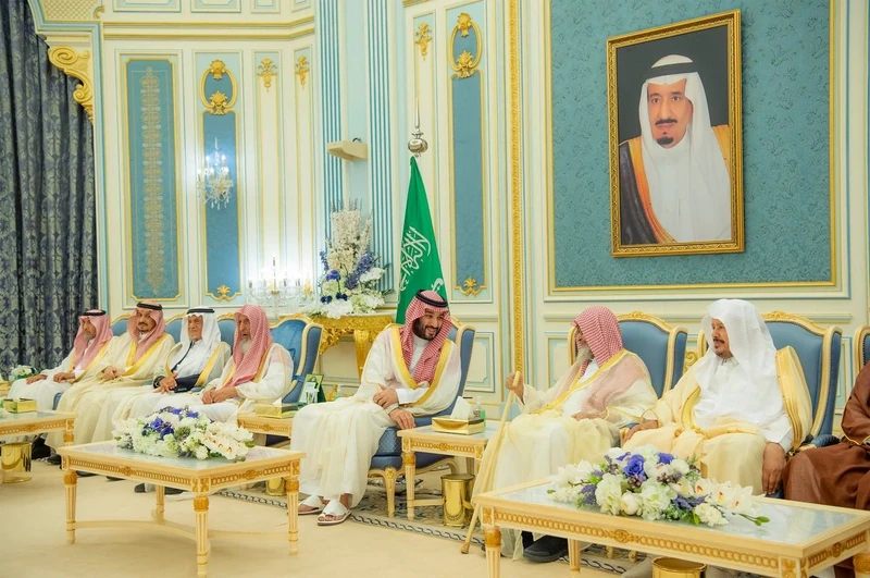 سمو سيدي ولي العهد يستقبل المهنئين بشهر رمضان المبارك - صورة 25