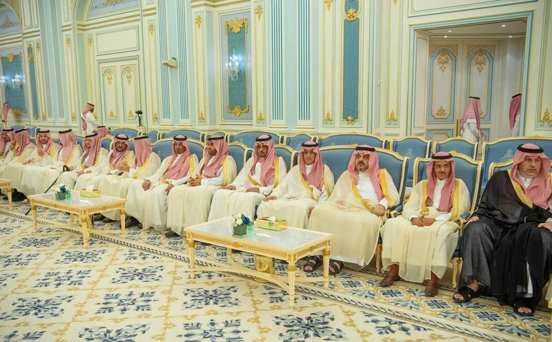 سمو سيدي ولي العهد يستقبل المهنئين بشهر رمضان المبارك - صورة 6