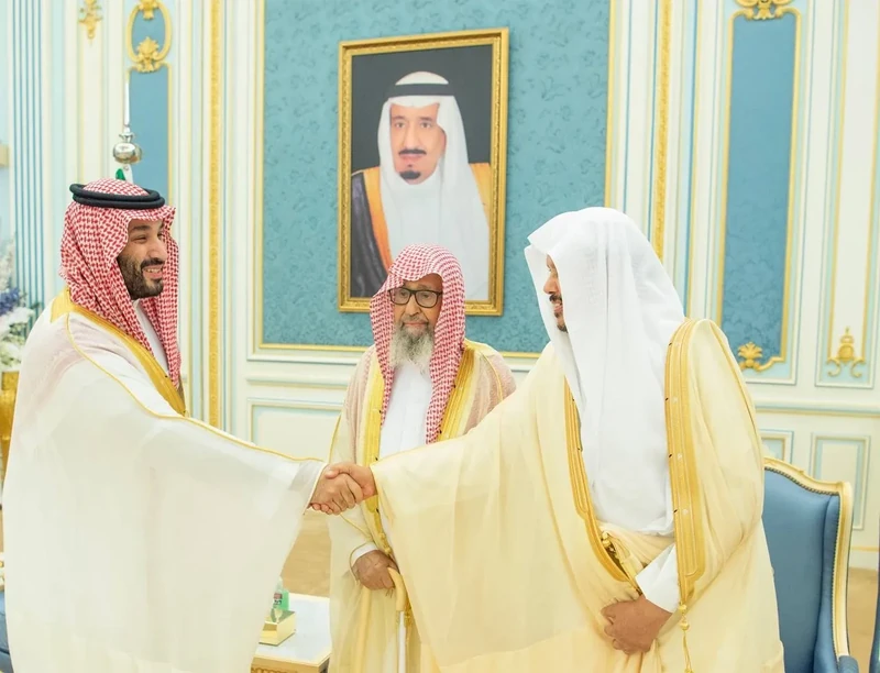 سمو سيدي ولي العهد يستقبل المهنئين بشهر رمضان المبارك - صورة 32