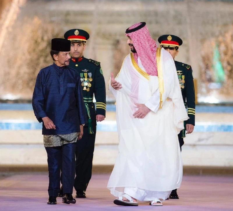 سمو سيدي ولي العهد يستقبل جلالة سلطان بروناي دار السلام في الديوان الملكي بجدة - صورة 6