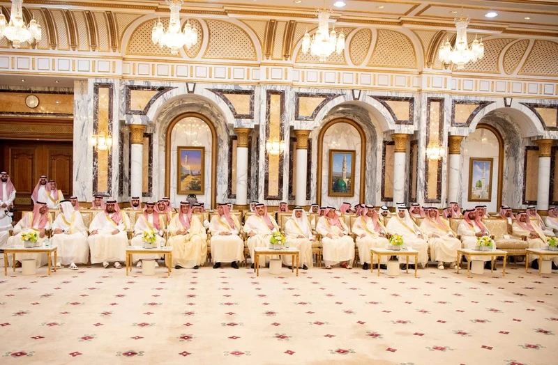 سمو سيدي ولي العهد يستقبل المهنئين بعيد الفطر السعيد. - صورة 3