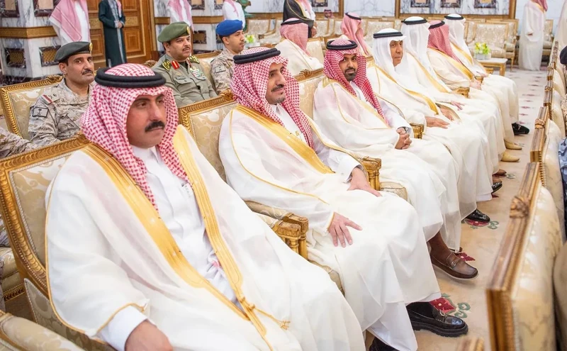 سمو سيدي ولي العهد يستقبل المهنئين بعيد الفطر السعيد. - صورة 32