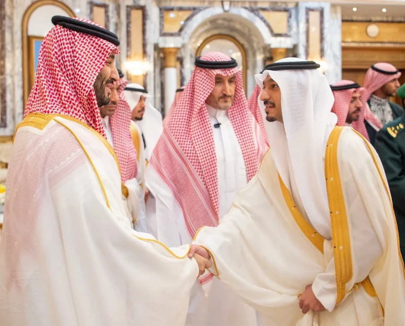 سمو سيدي ولي العهد يستقبل المهنئين بعيد الفطر السعيد. - صورة 16