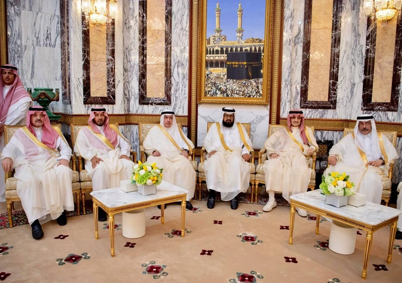 سمو سيدي ولي العهد يستقبل المهنئين بعيد الفطر السعيد. - صورة 11
