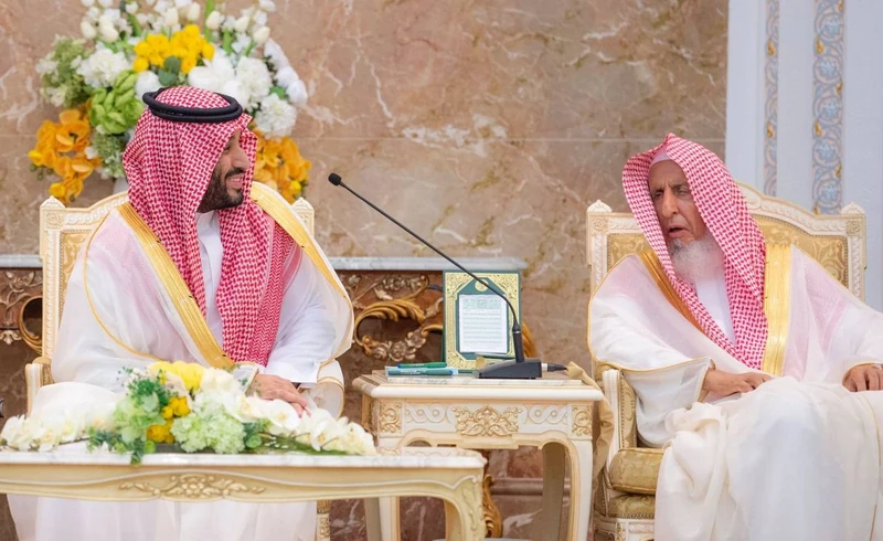 سمو سيدي ولي العهد يستقبل المهنئين بعيد الأضحى في منى نيابة عن سيدي خادم الحرمين الشريفين - صورة 6