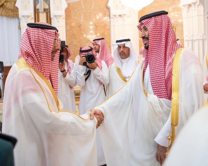 سمو سيدي ولي العهد يستقبل المهنئين بعيد الأضحى في منى نيابة عن سيدي خادم الحرمين الشريفين - صورة 12
