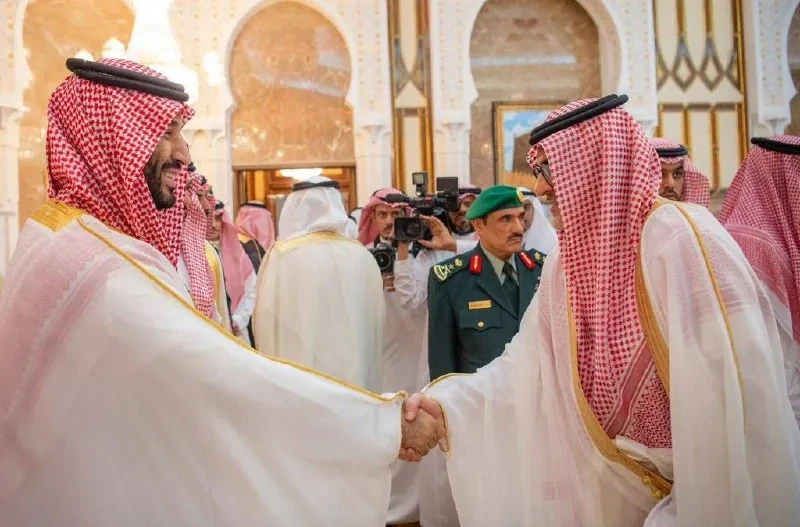 سمو سيدي ولي العهد يستقبل المهنئين بعيد الأضحى في منى نيابة عن سيدي خادم الحرمين الشريفين - صورة 25