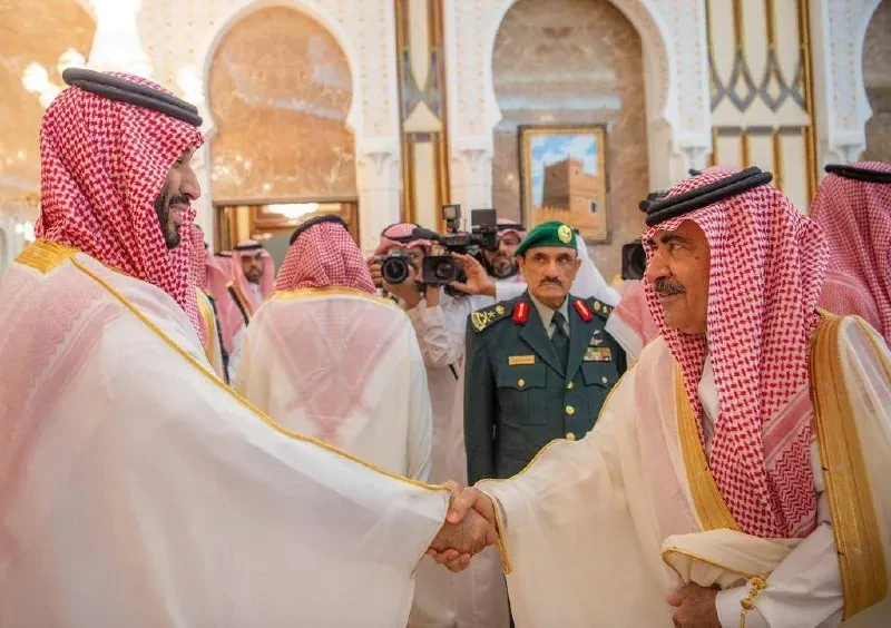 سمو سيدي ولي العهد يستقبل المهنئين بعيد الأضحى في منى نيابة عن سيدي خادم الحرمين الشريفين - صورة 26