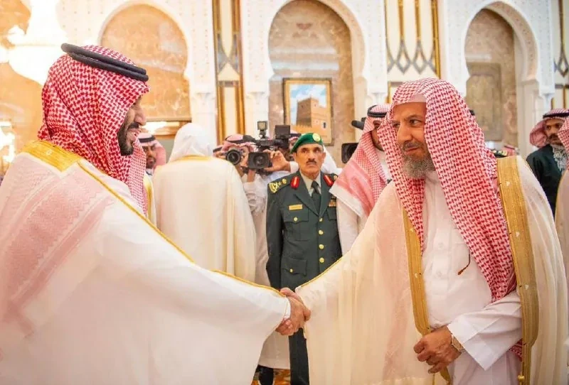 سمو سيدي ولي العهد يستقبل المهنئين بعيد الأضحى في منى نيابة عن سيدي خادم الحرمين الشريفين - صورة 31