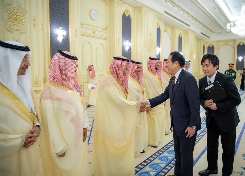 سمو سيدي ولي العهد يستقبل دولة رئيس وزراء اليابان في قصر السلام بجدة - صورة 19
