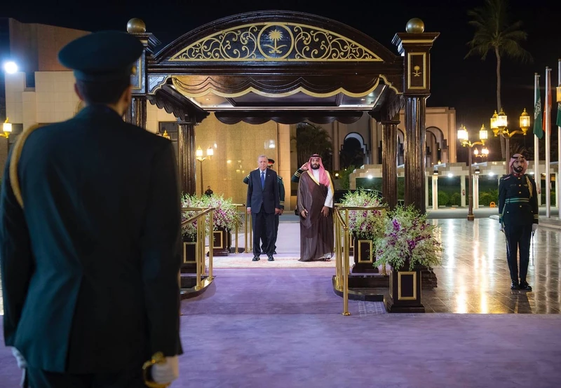سمو سيدي ولي العهد يستقبل فخامة رئيس جمهورية تركيا في قصر السلام بجدة ويقيم مراسم استقبال رسمية لفخامته - صورة 10
