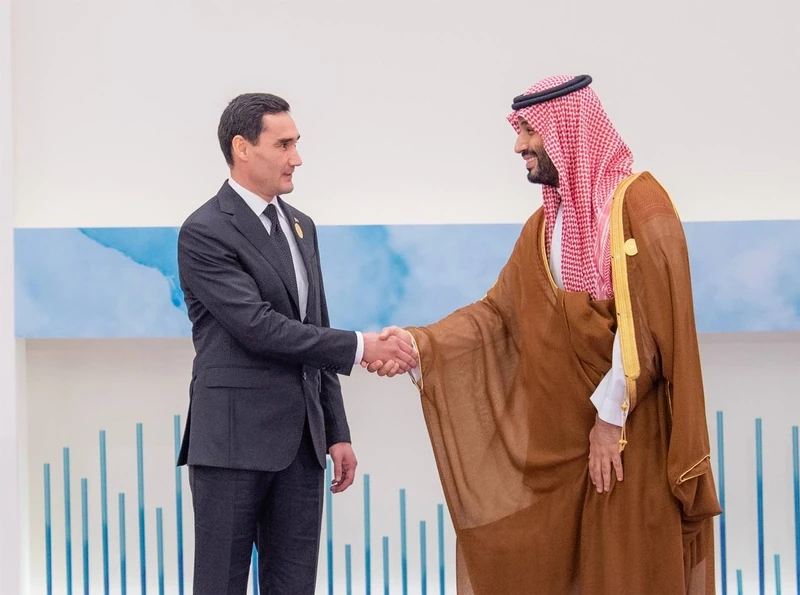 سمو سيدي ولي العهد يستقبل قادة الدول المشاركين في قمة دول مجلس التعاون لدول الخليج العربية ودول آسيا الوسطى - صورة 10