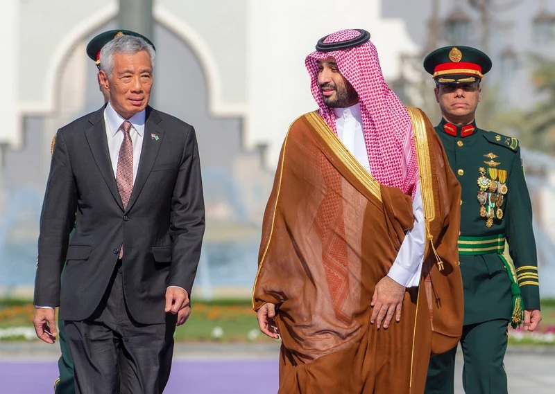 سمو سيدي ولي العهد يستقبل دولة رئيس وزراء جمهورية سنغافورة بالرياض - صورة 10