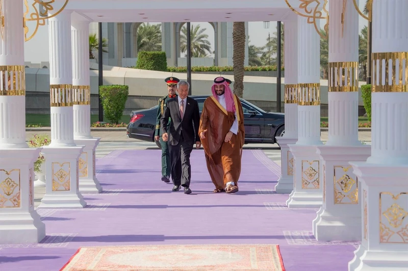 سمو سيدي ولي العهد يستقبل دولة رئيس وزراء جمهورية سنغافورة بالرياض - صورة 5