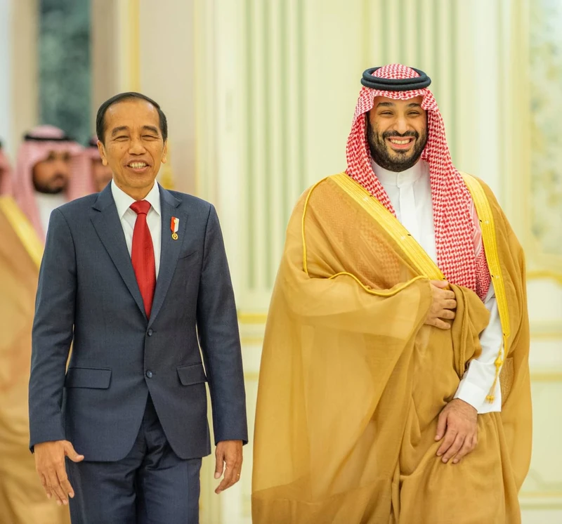 سمو سيدي ولي العهد يستقبل فخامة رئيس جمهورية إندونيسيا بالرياض، ويقيم مراسم استقبال رسمية لفخامته - صورة 12