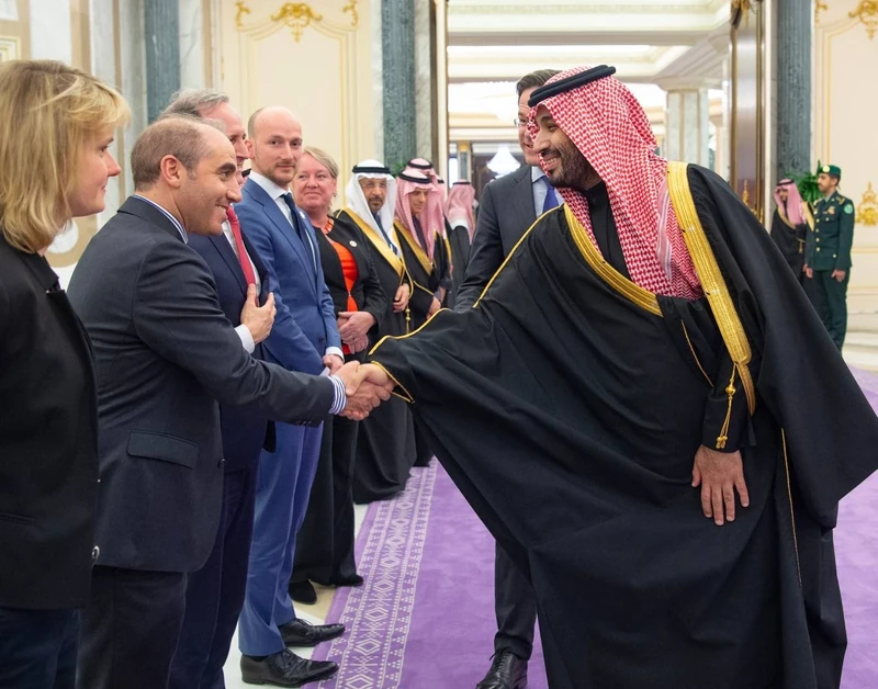 سمو سيدي ولي العهد يستقبل دولة رئيس وزراء مملكة هولندا, وقد أجريت مراسم استقبال لفخامته - صورة 19