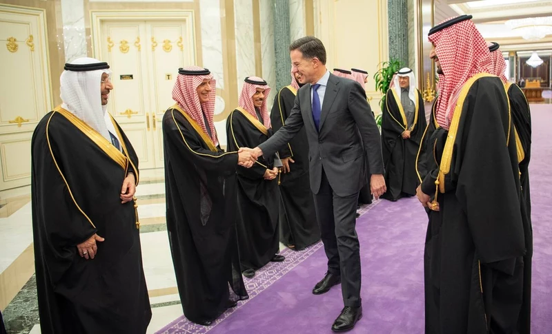 سمو سيدي ولي العهد يستقبل دولة رئيس وزراء مملكة هولندا, وقد أجريت مراسم استقبال لفخامته - صورة 12