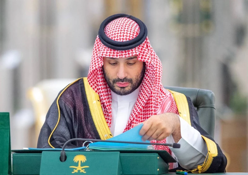 سيدي خادم الحرمين الشريفين يرأس جلسة مجلس الوزراء - صورة 5
