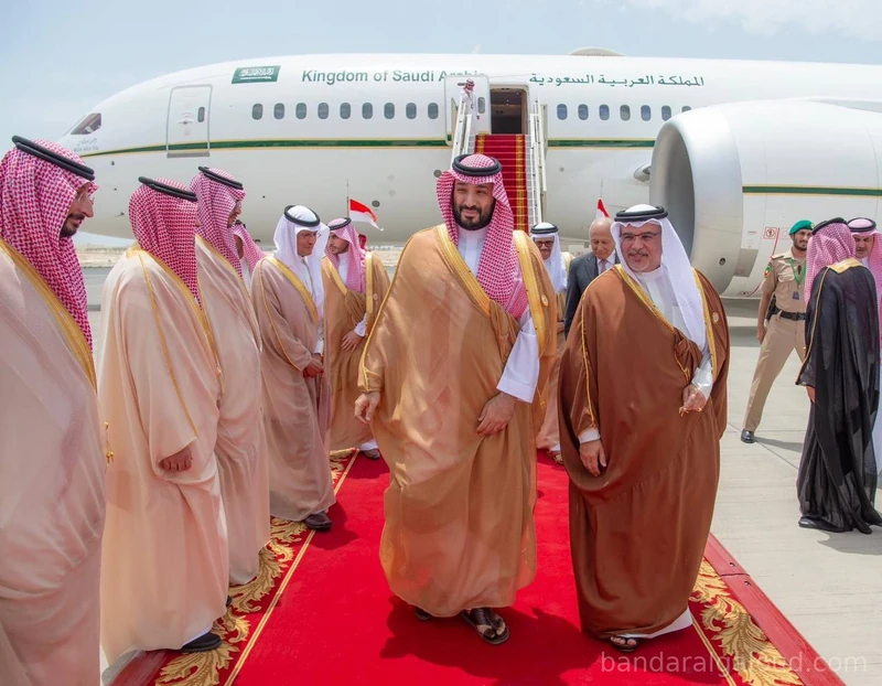 سمو سيدي ولي العهد يصل البحرين لترؤس وفد المملكة في القمة العربية - صورة 6