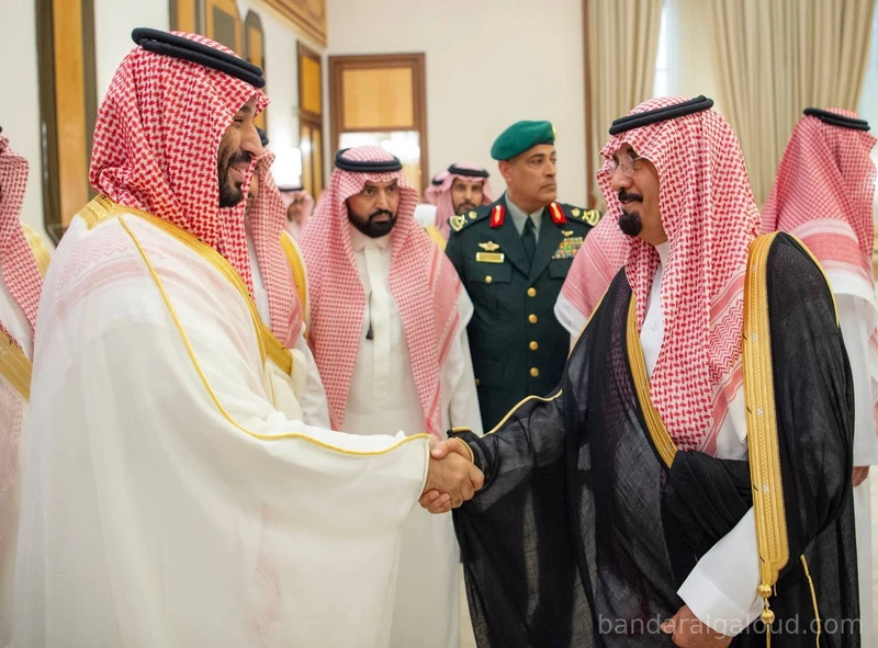 سمو سيدي ولي العهد يستقبل أصحاب السمو والفضيلة والمعالي وجمعاً من المواطنين بالمنطقة الشرقية. - صورة 6