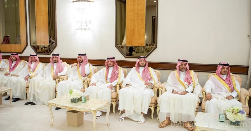 سمو سيدي ولي العهد يستقبل أصحاب السمو والفضيلة والمعالي وجمعاً من المواطنين بالمنطقة الشرقية. - صورة 12