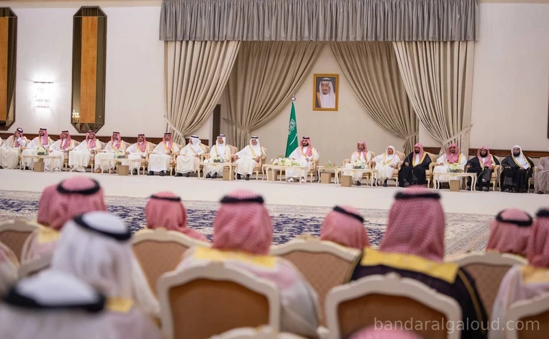 سمو سيدي ولي العهد يستقبل أصحاب السمو والفضيلة والمعالي وجمعاً من المواطنين بالمنطقة الشرقية. - صورة 15